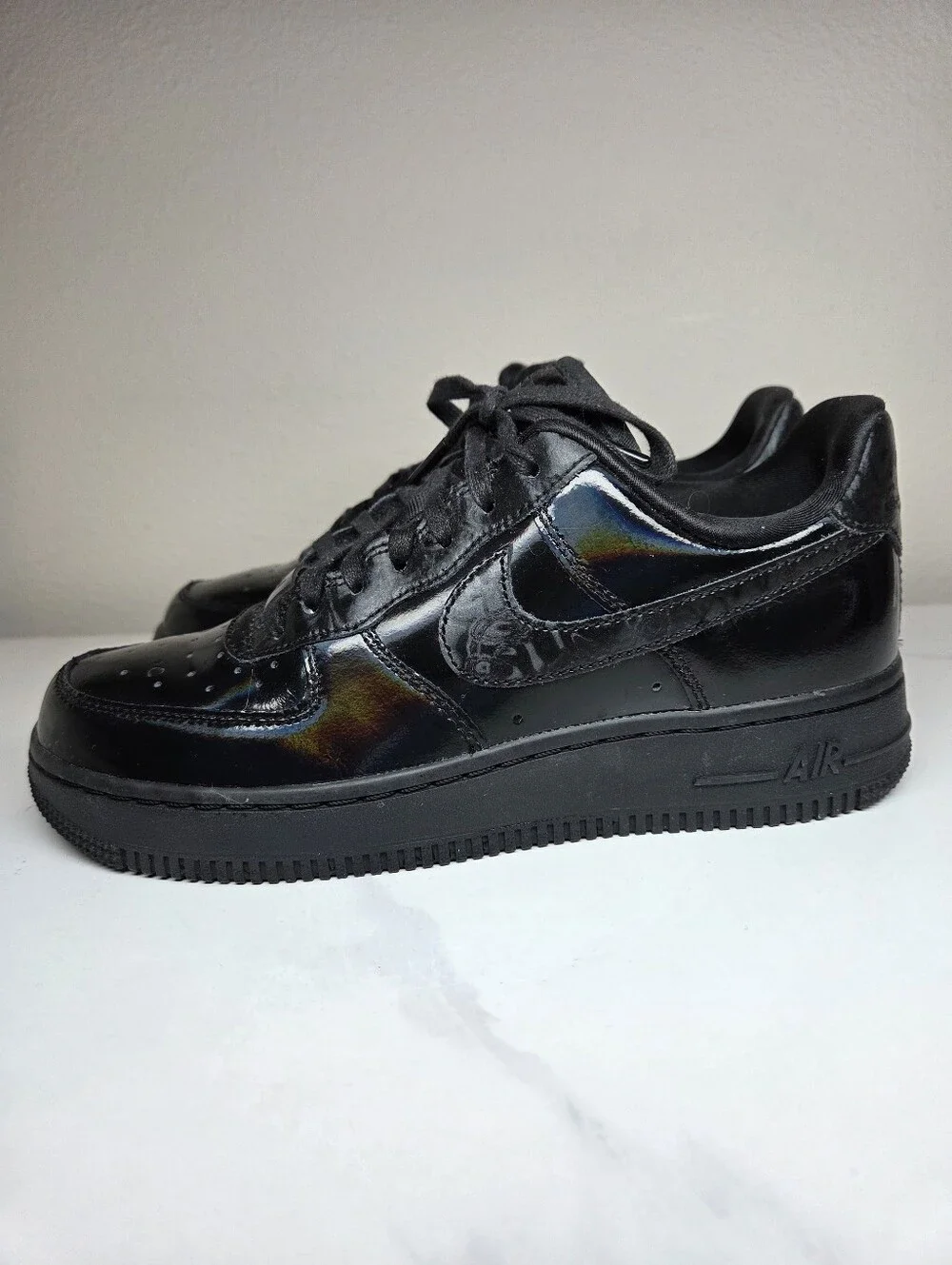 Nike Air Force 1 Low Black Patent Iridescent Holographic Shoes Women’s Size 6.5